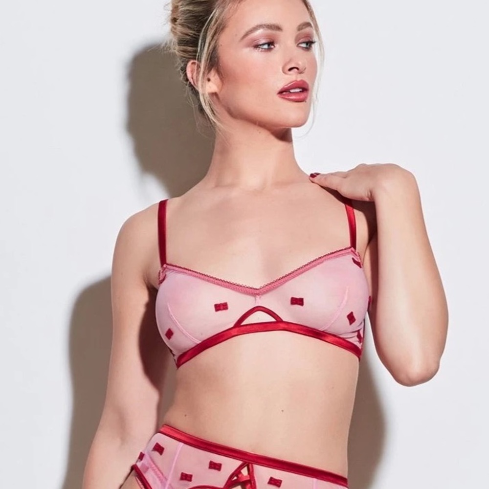 Fleur du Mal BOW EMBROIDERY BRALETTE